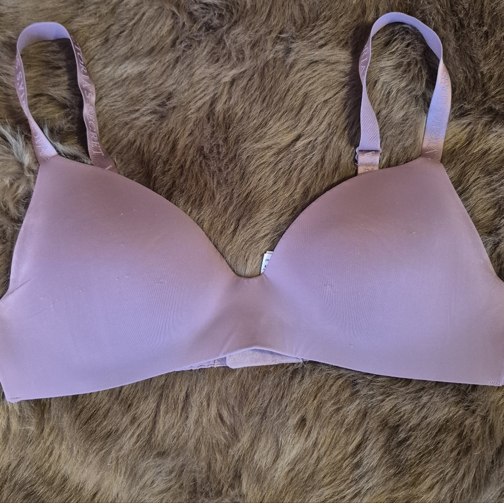 ❤️‍🔥 Victoria's Secret 36 C Womens Lighty Worn Padded Push Up Bra